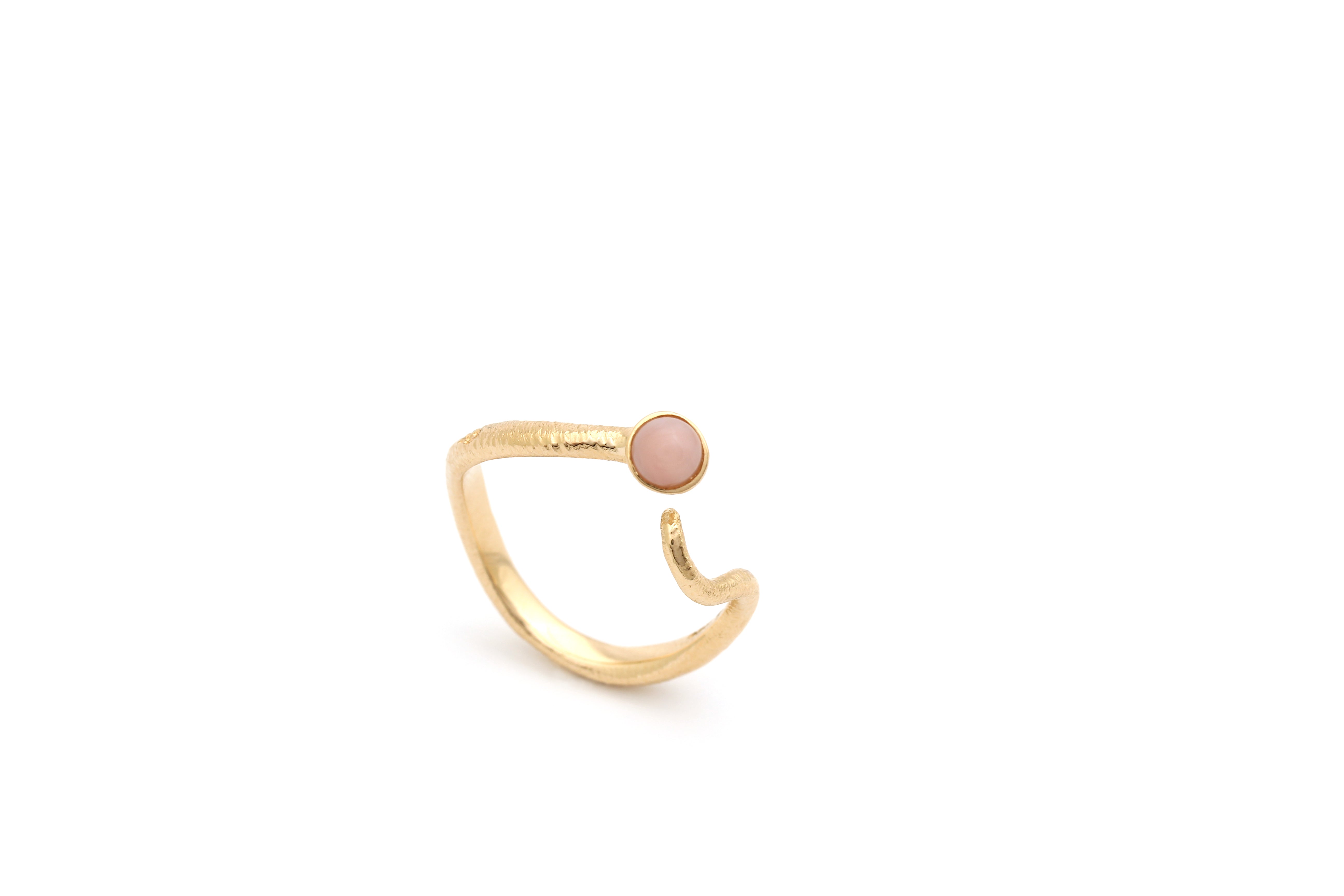 Elegant 14kt guld ring med pink opal – Gaveidé!